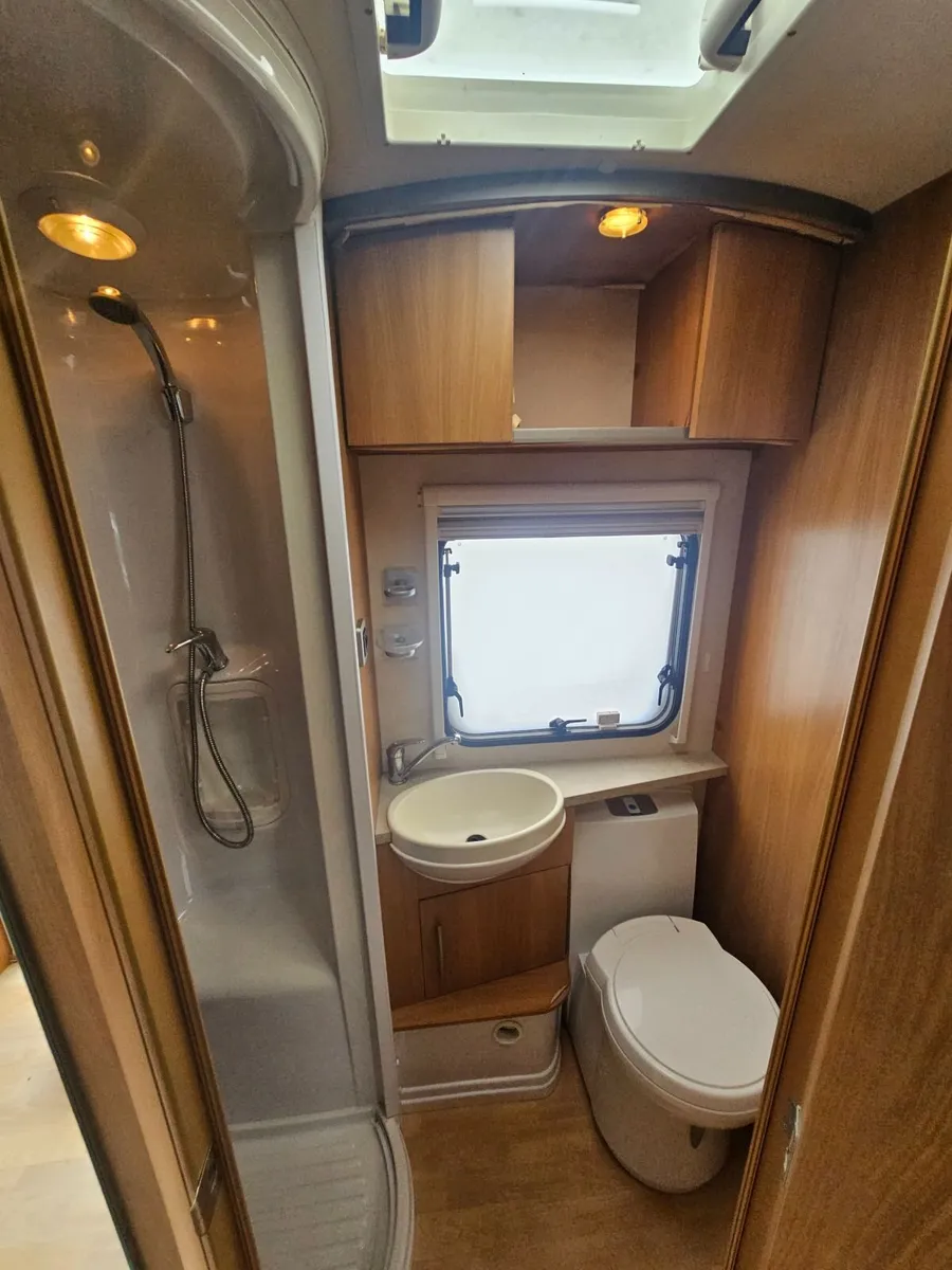Caravan - Image 4