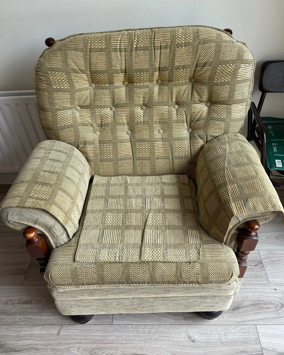 Armchair - Image 1