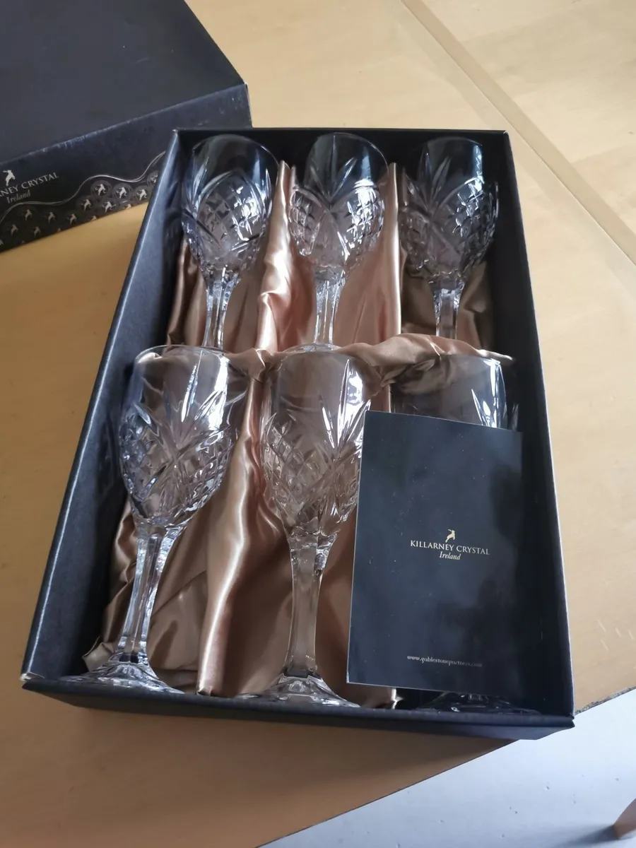 Wine glasses - Image 1