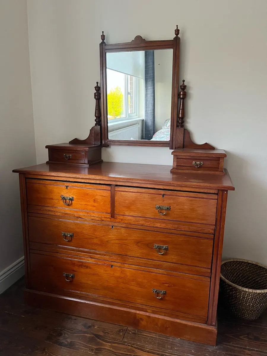 Vintage wooden dressing table - Image 1