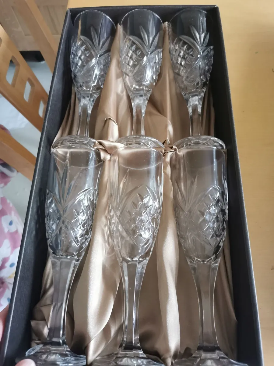 Champagne flutes - Image 3