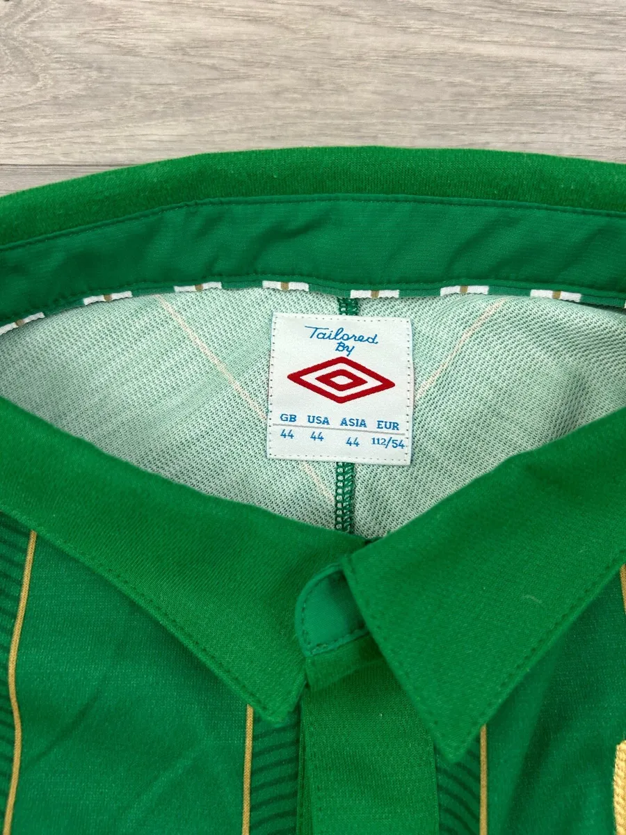 Vintage 2011 Umbro Ireland Home Jersey Shirt Large - Image 4