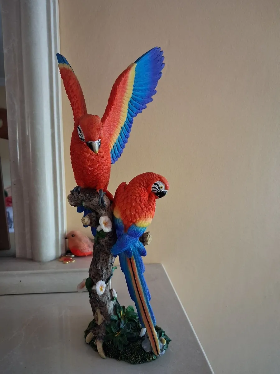 Ceramic parrots - Image 4