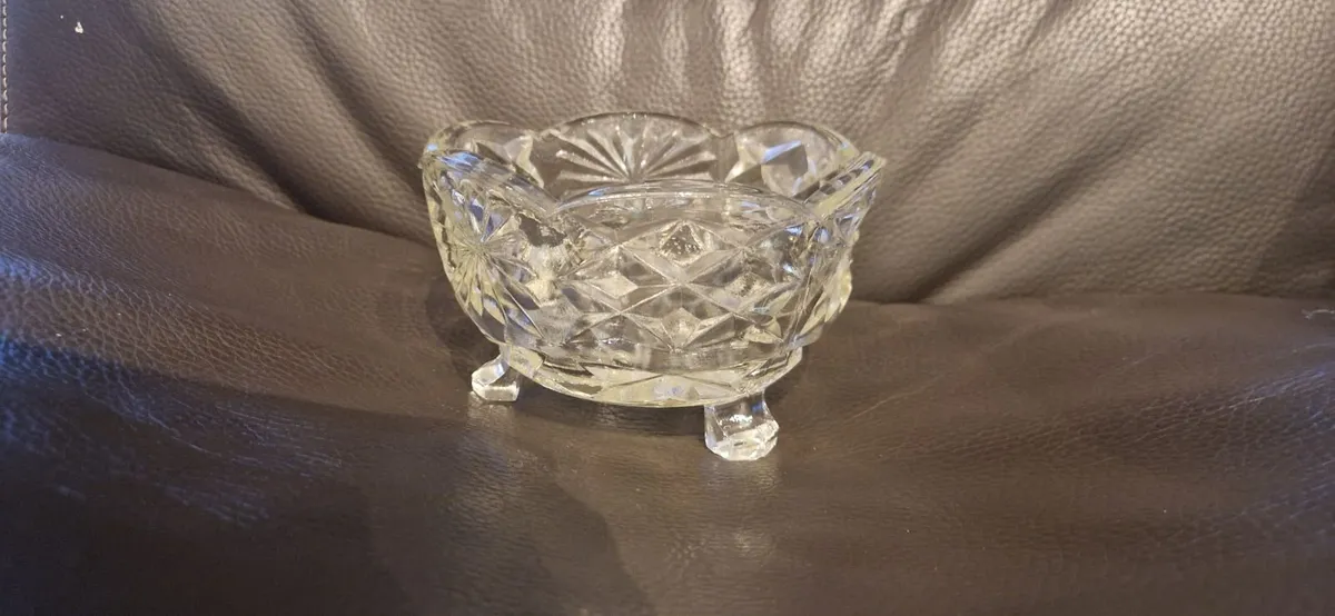 Glass bowl - Image 3
