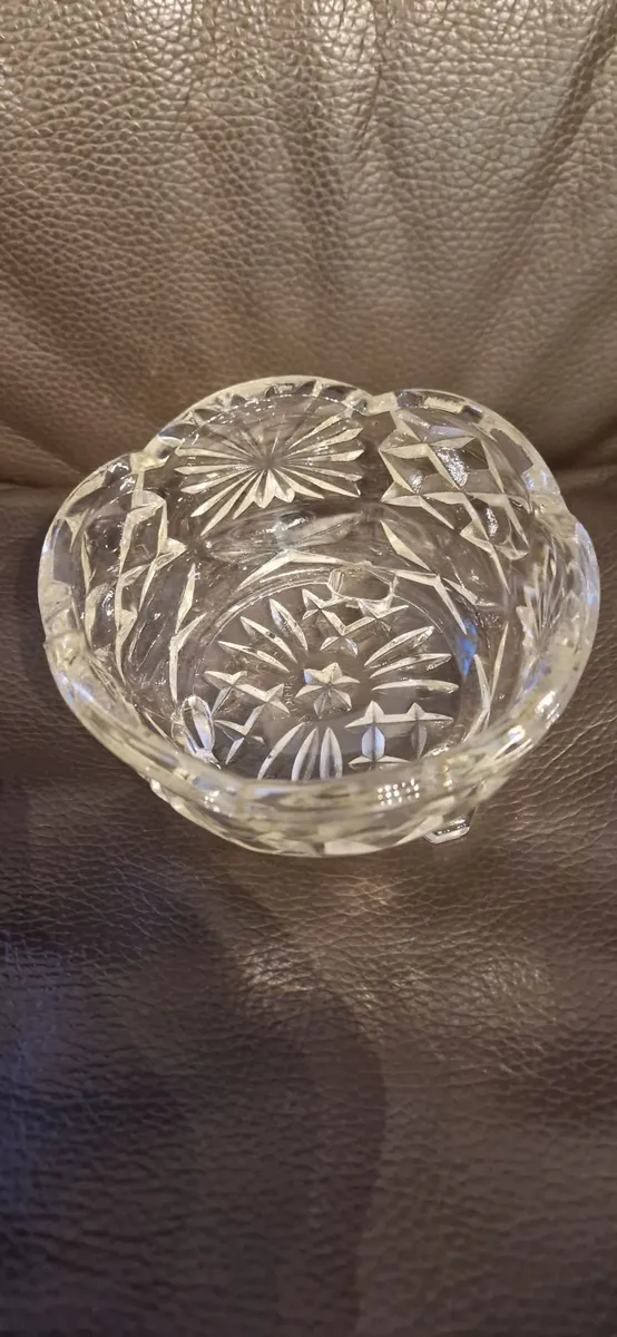 Glass bowl - Image 1