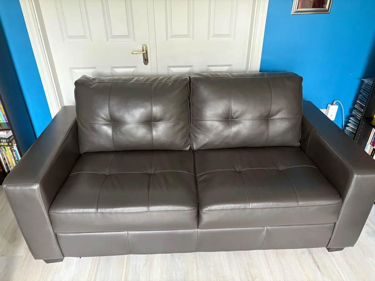 Couch - Image 3