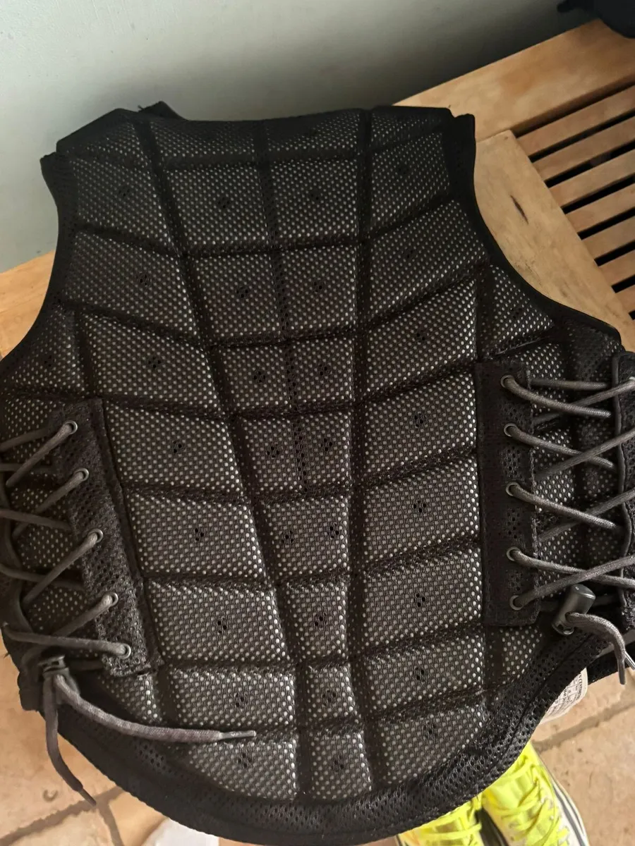 Kids body protector - Image 3