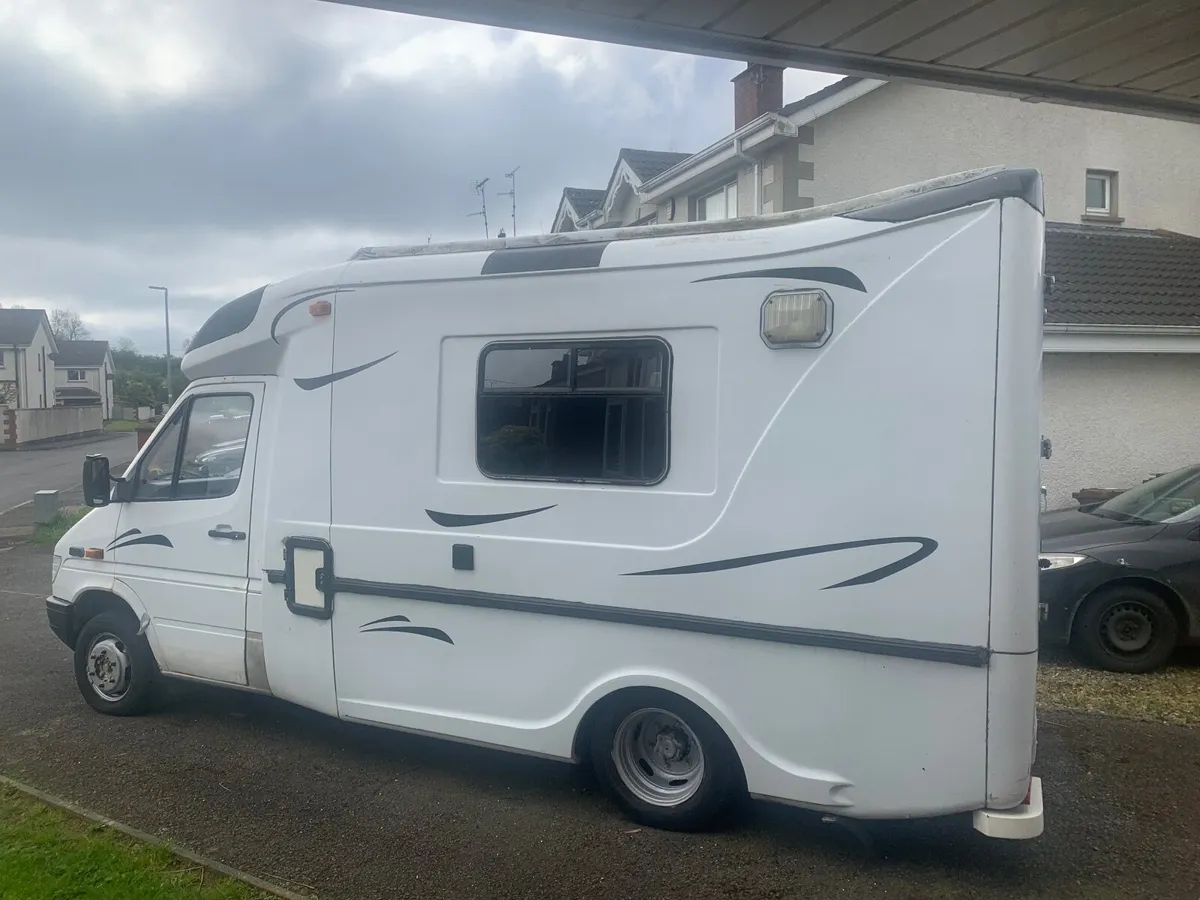 Camper van 1999 ambulance Mercedes sprinter - Image 1
