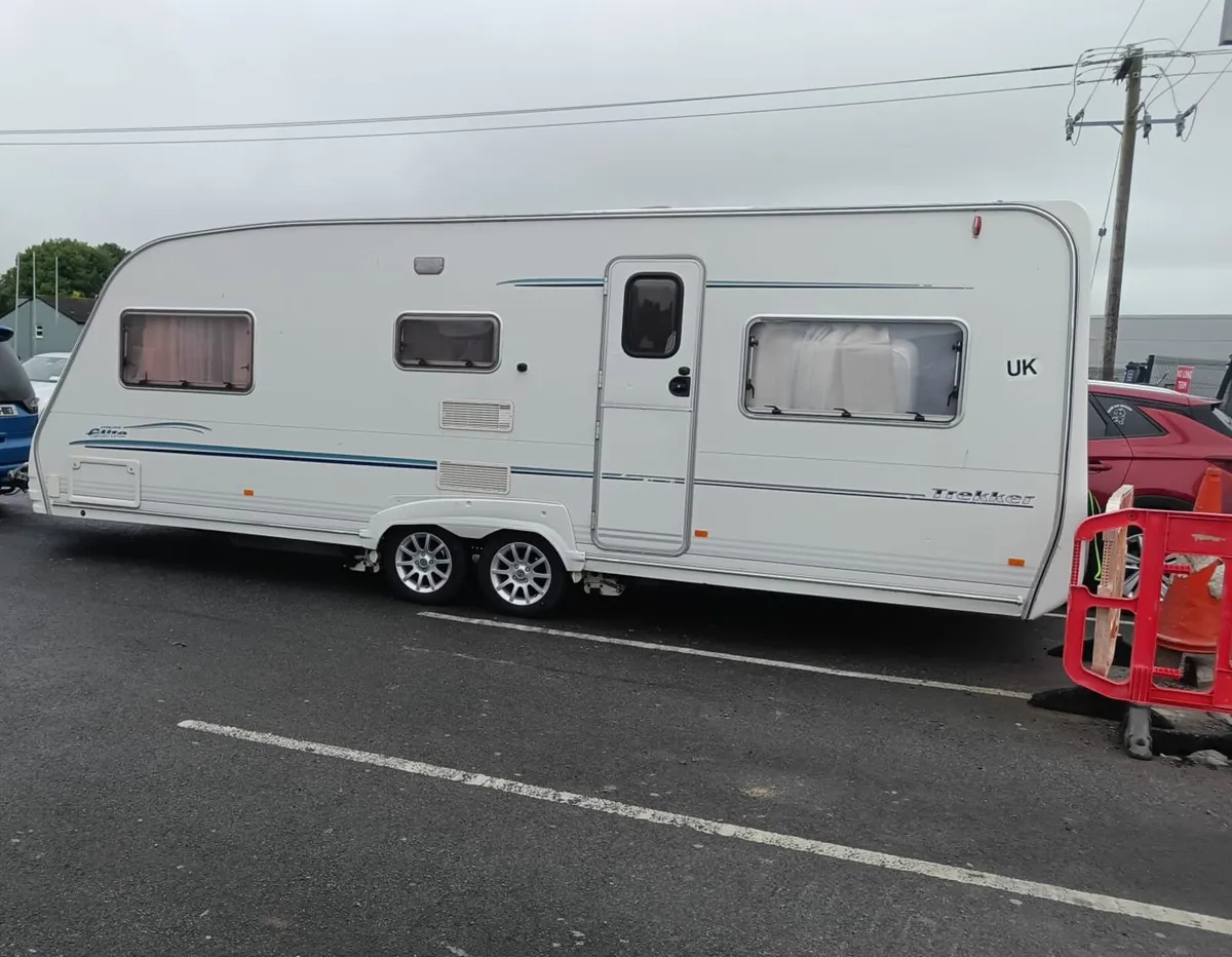 2006 caravan - Image 1