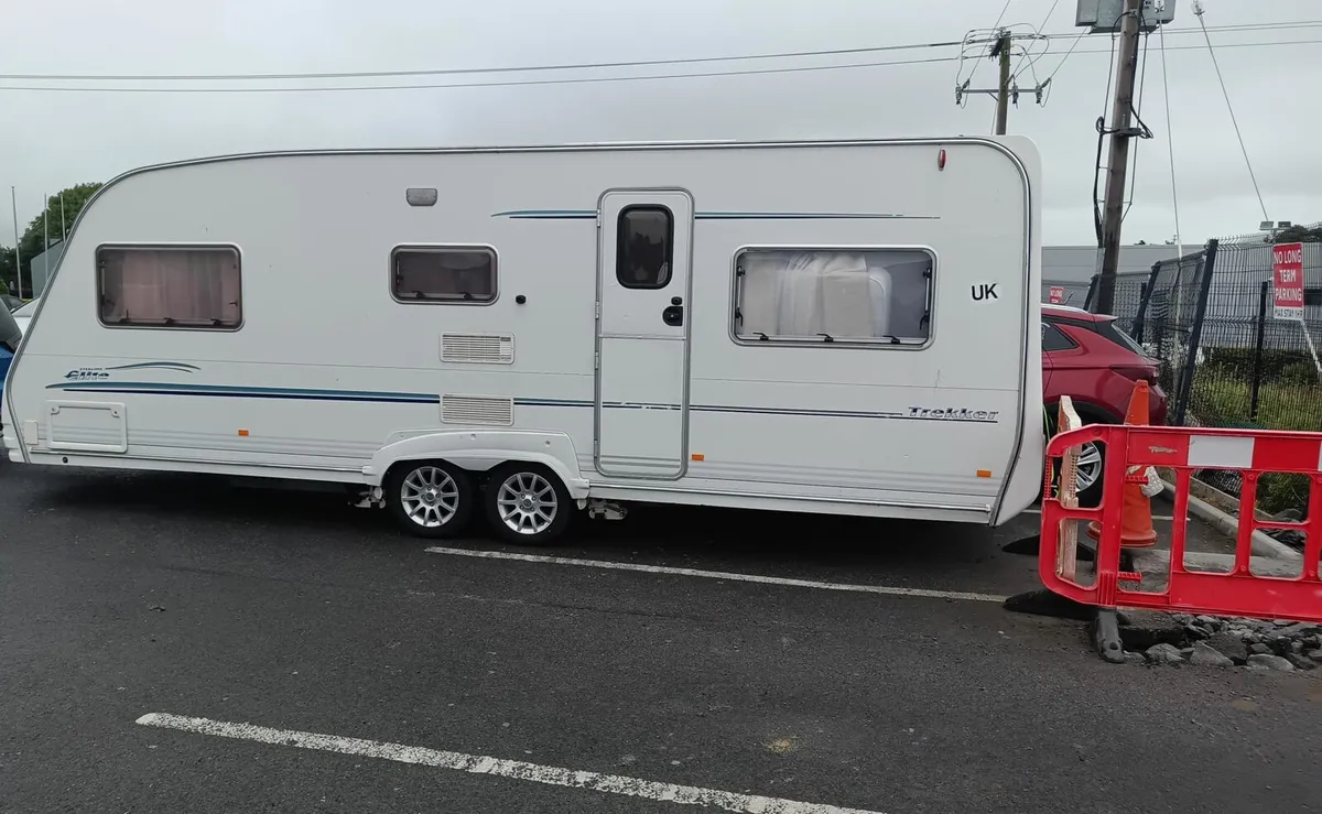 2006 caravan - Image 2