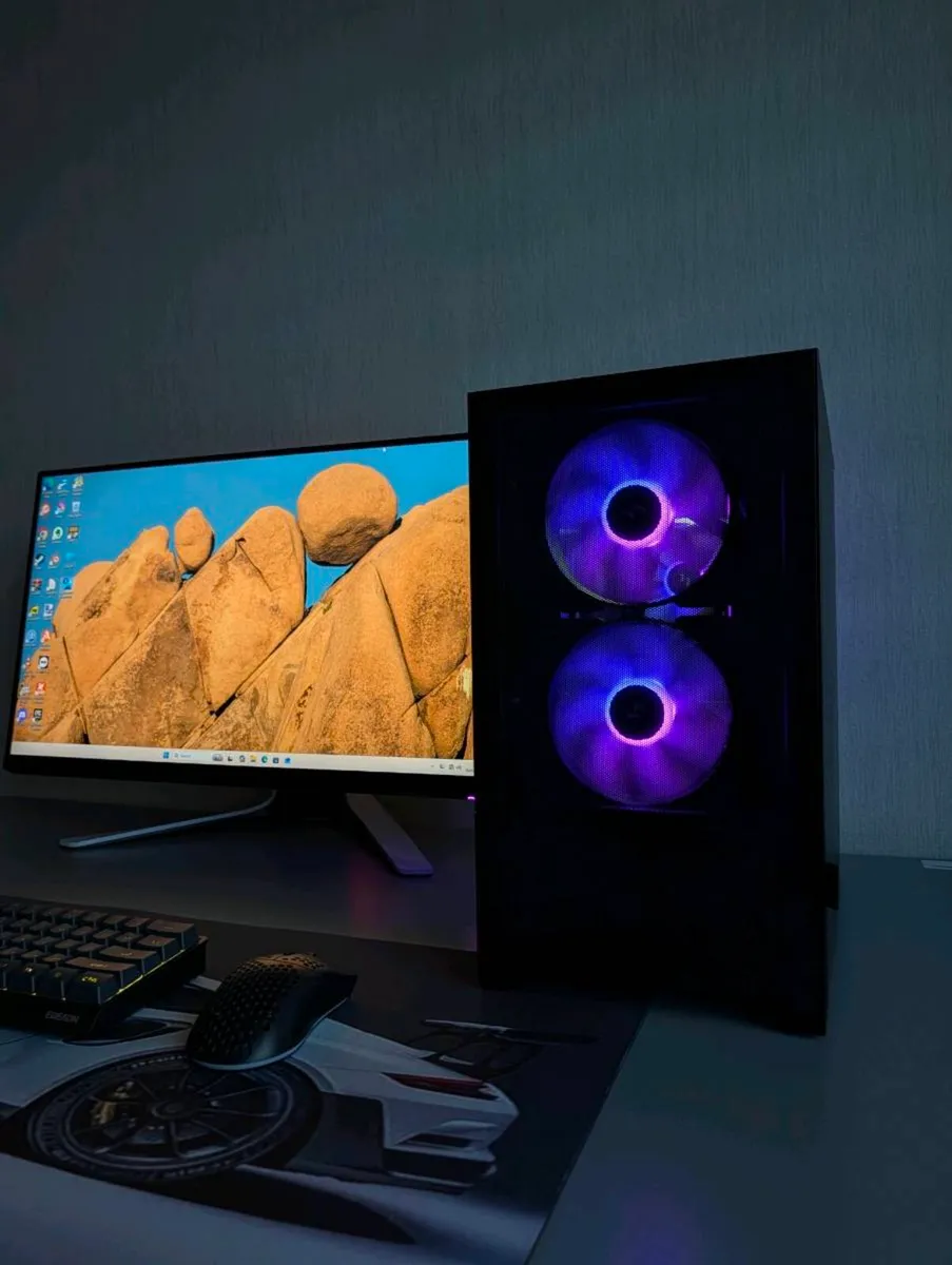 Fractal Design Ryzen 5 5600 Gaming PC | 32GB RAM | - Image 2