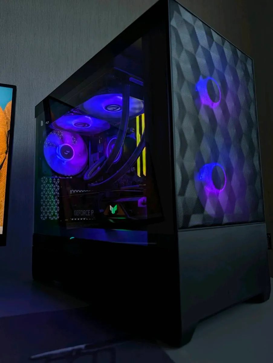 Fractal Design Ryzen 5 5600 Gaming PC | 32GB RAM | - Image 3