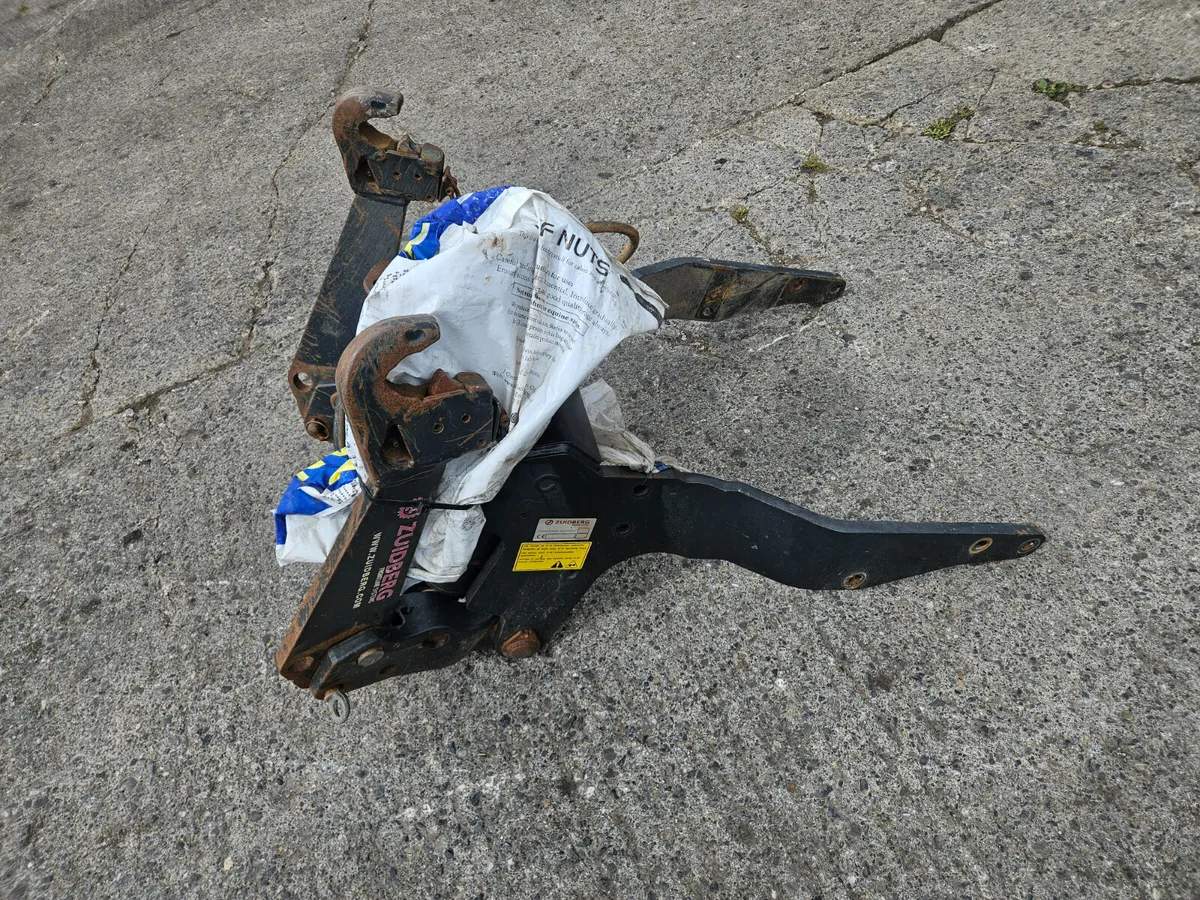 Case/newholland front linkage - Image 2