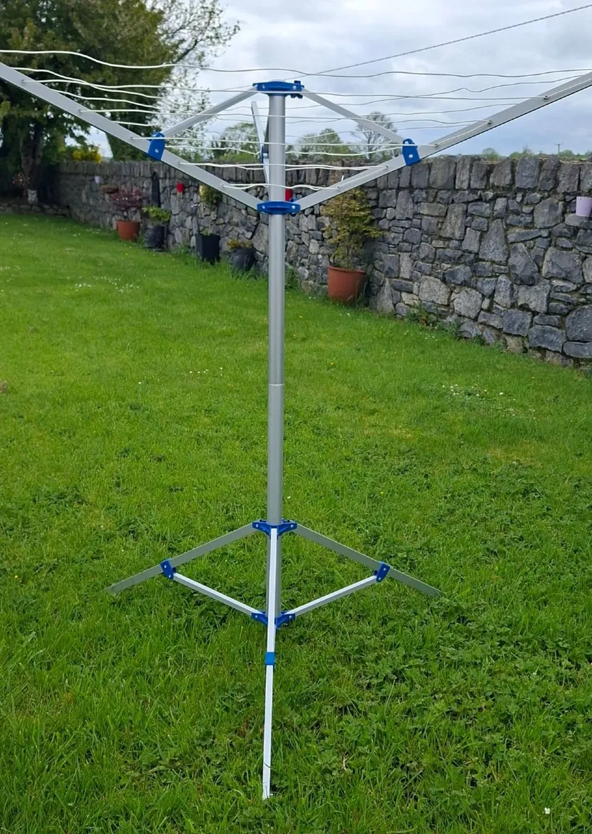 Camping 3 Arm Airer/Washing Line - Image 1