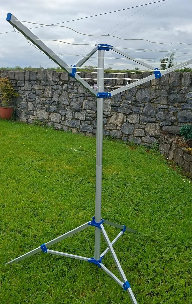 Camping 3 Arm Airer/Washing Line - Image 2