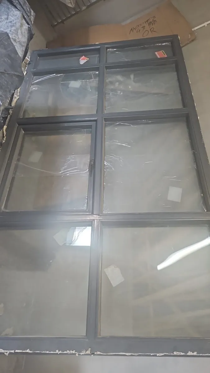 Triple glazed anthracite grey window - Image 4