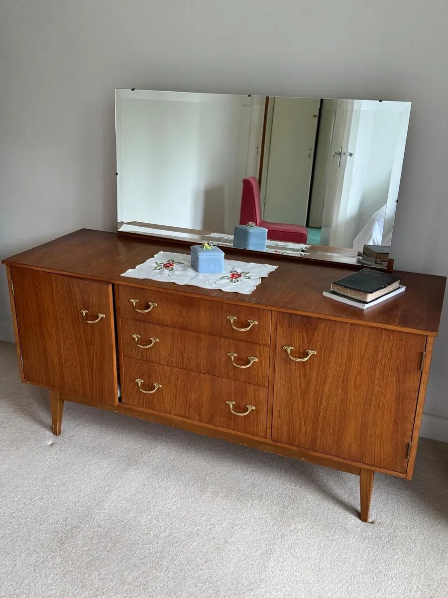 1960s vintage dressing table with mirror