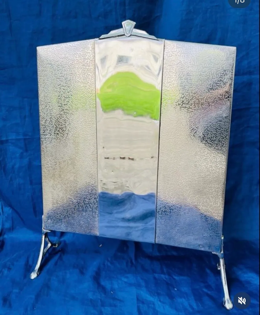 Fire screen - Image 1