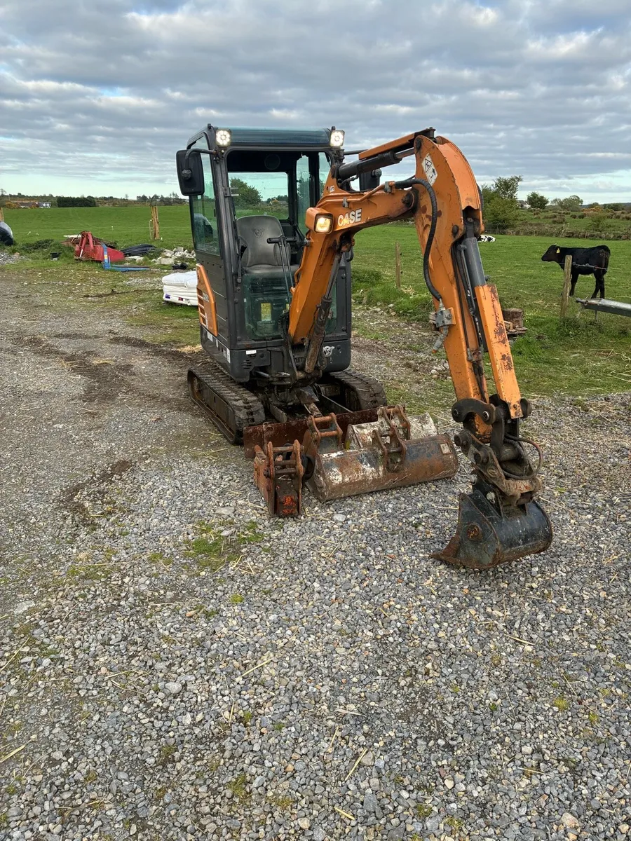 Mini digger - Image 1