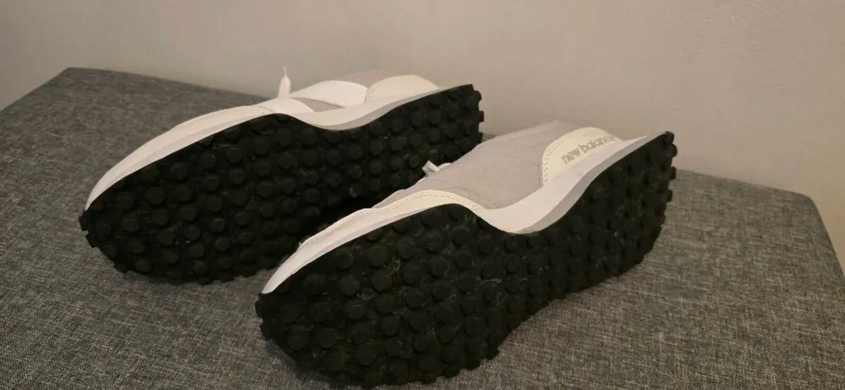 New Balance Trainers - Image 2