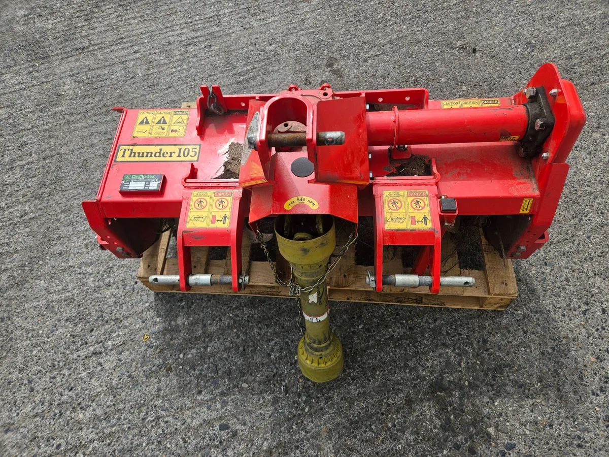 Farm machinery - Image 1