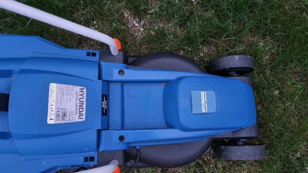 Hyundai Lawnmower - Image 2