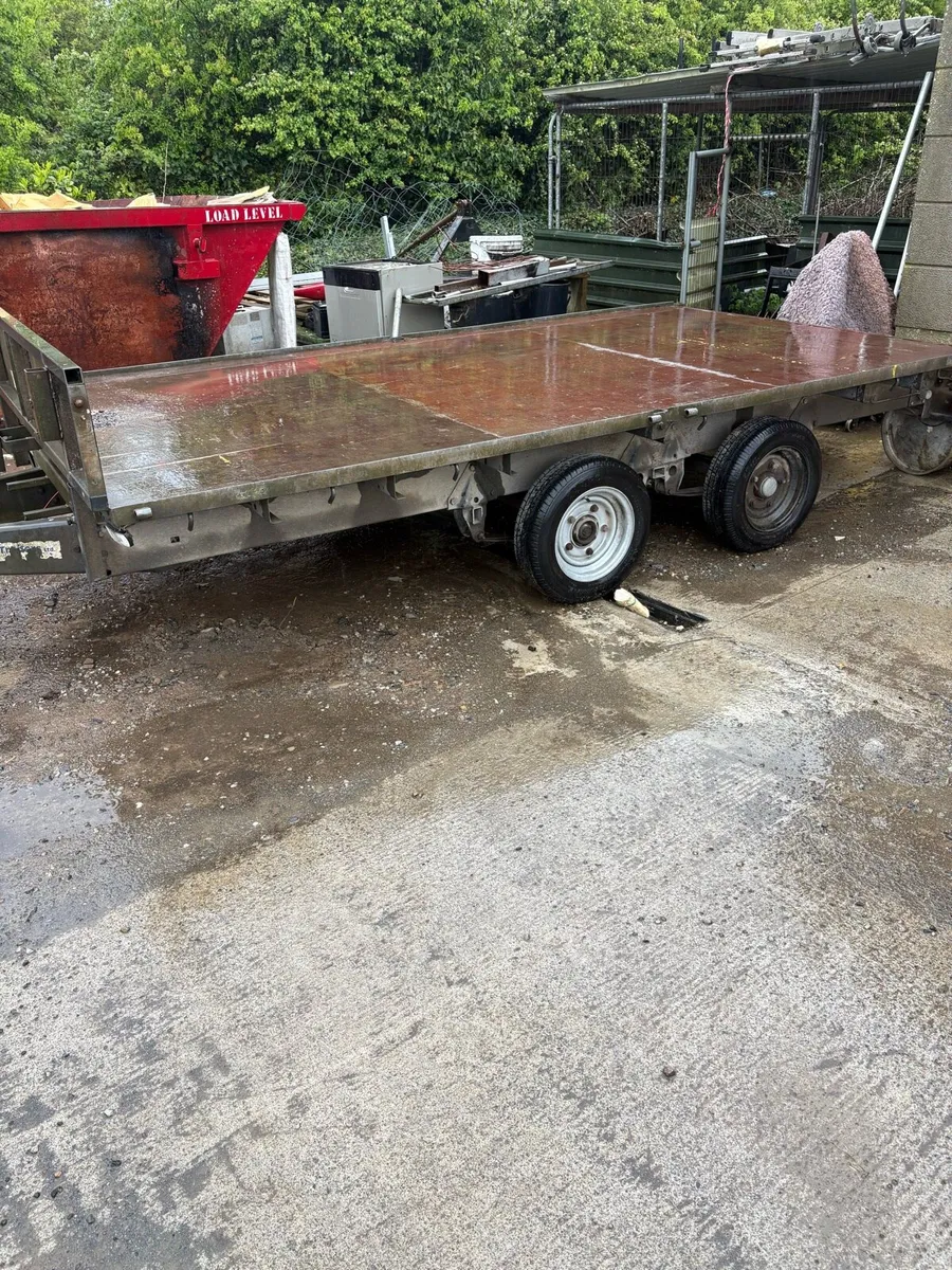 Trailer