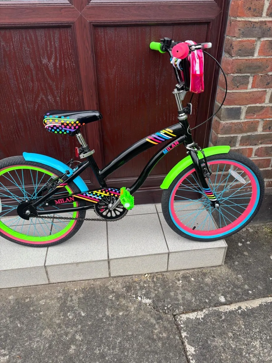 Girls bike - Image 1