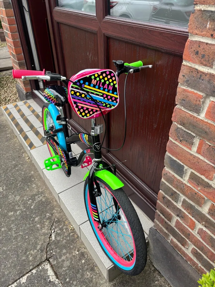 Girls bike - Image 2