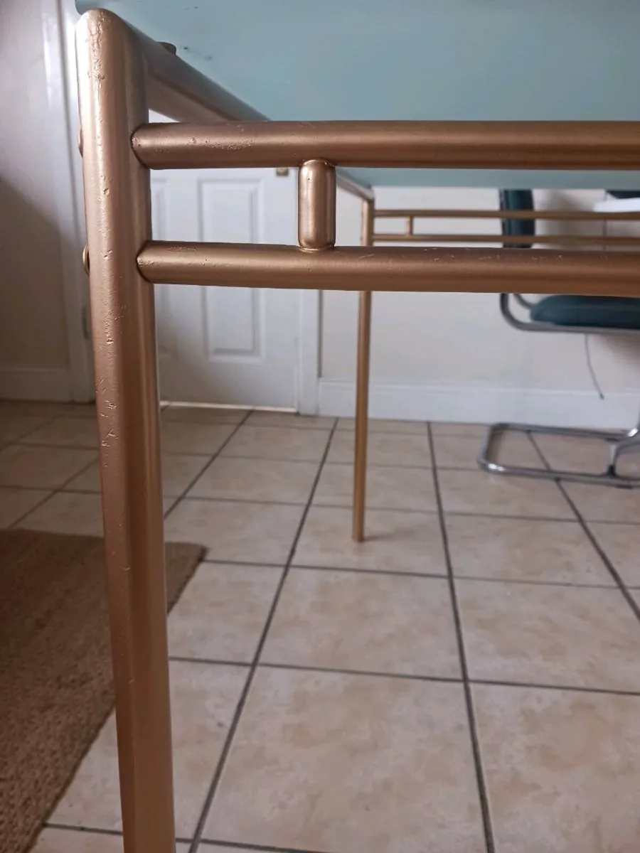 Glass Table - Image 4