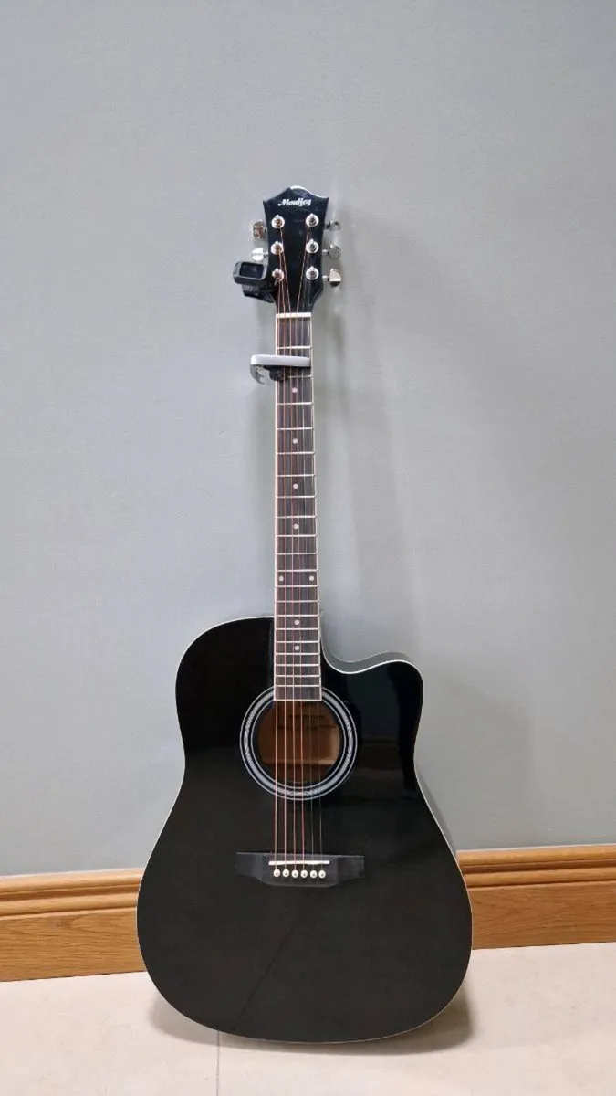 Acoustic guitar - Image 2