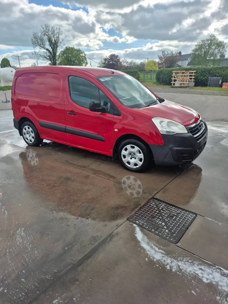 Peugeot Partner - Image 1