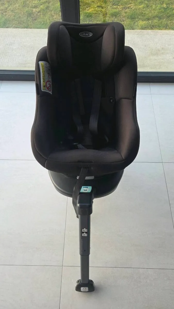 Graco 360 spin Isofix base - Image 1