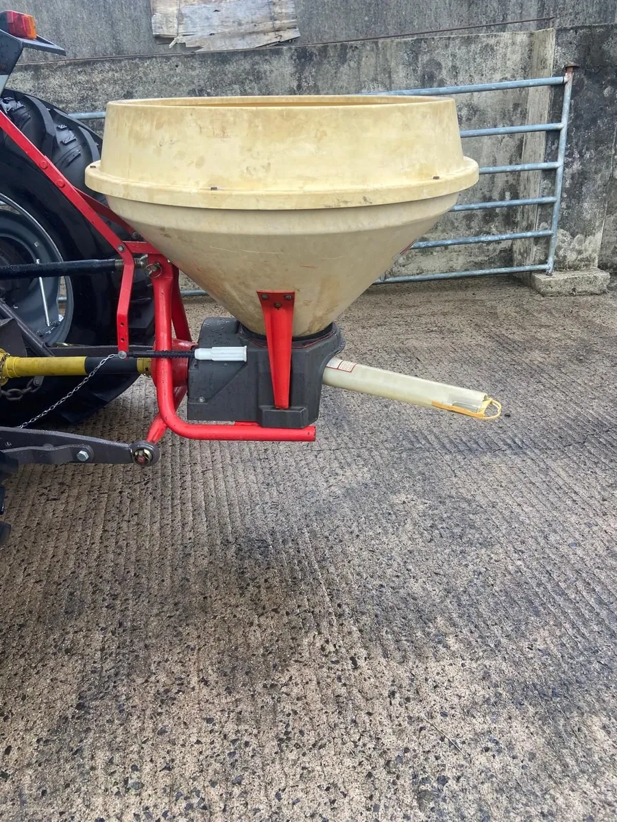 Vicon Fertiliser Sower - Image 2