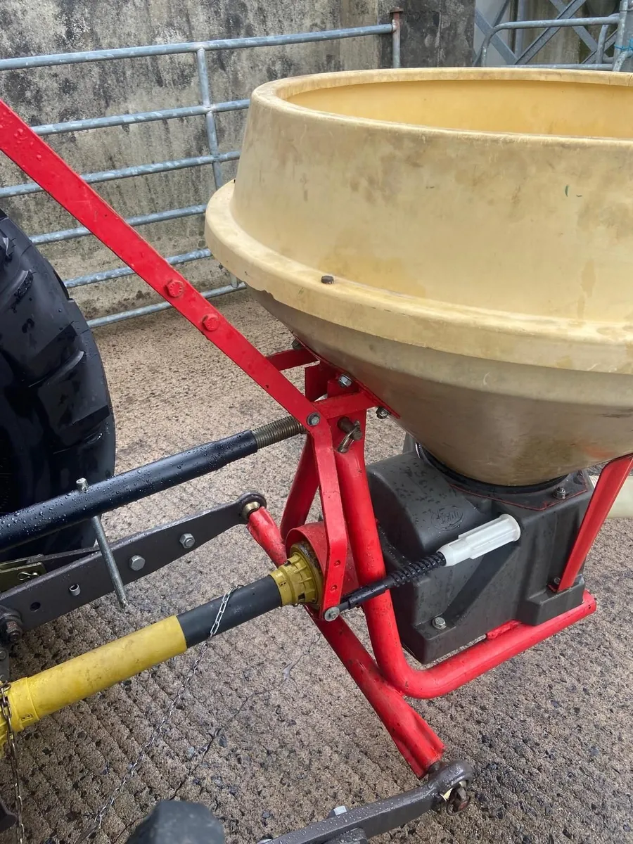 Vicon Fertiliser Sower - Image 3