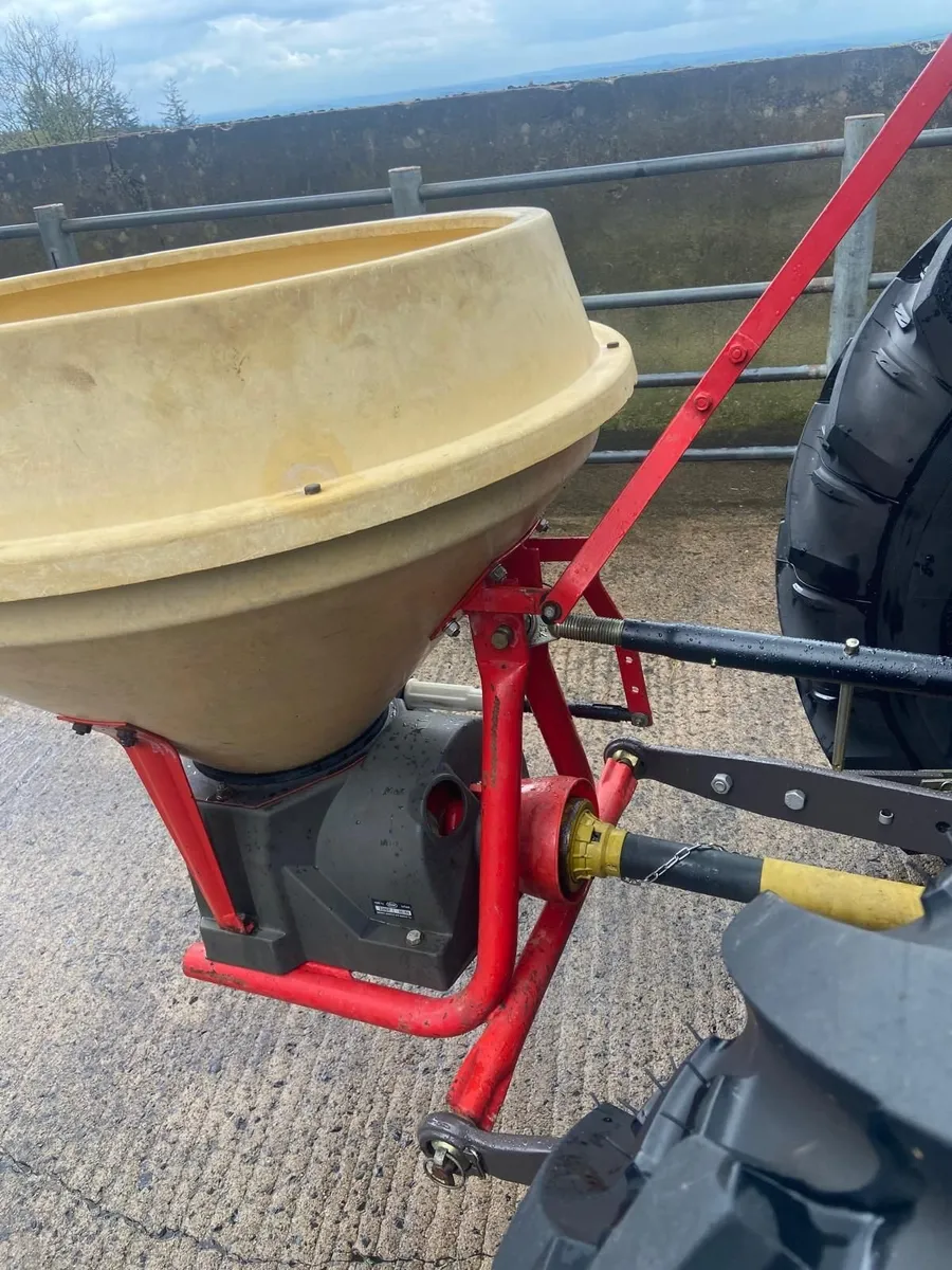 Vicon Fertiliser Sower - Image 4
