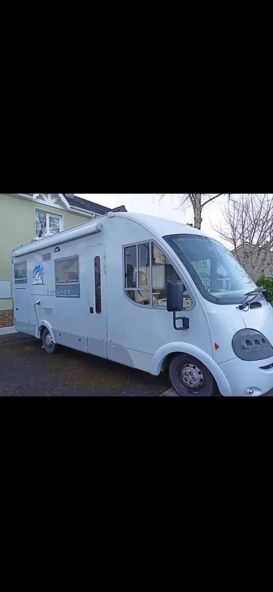 Camper - Image 1