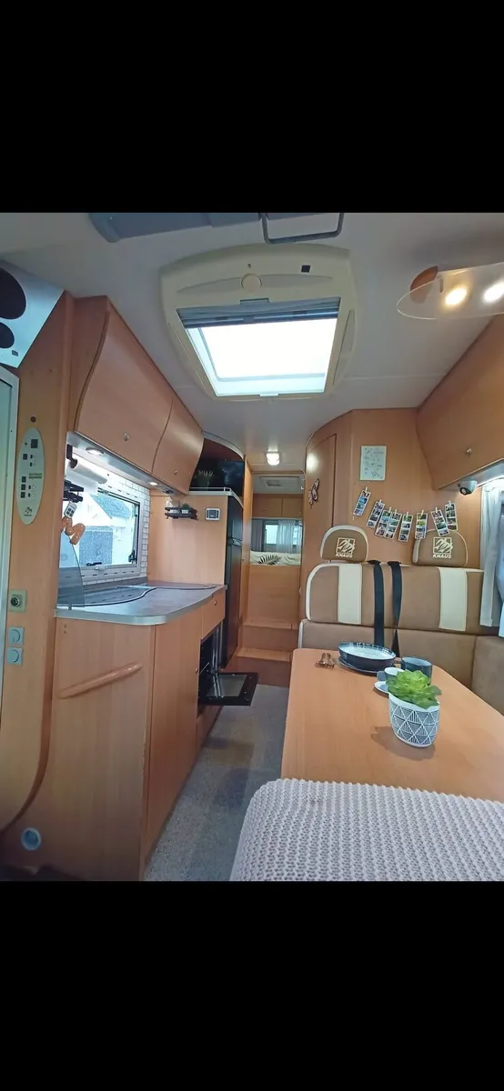 Camper - Image 4