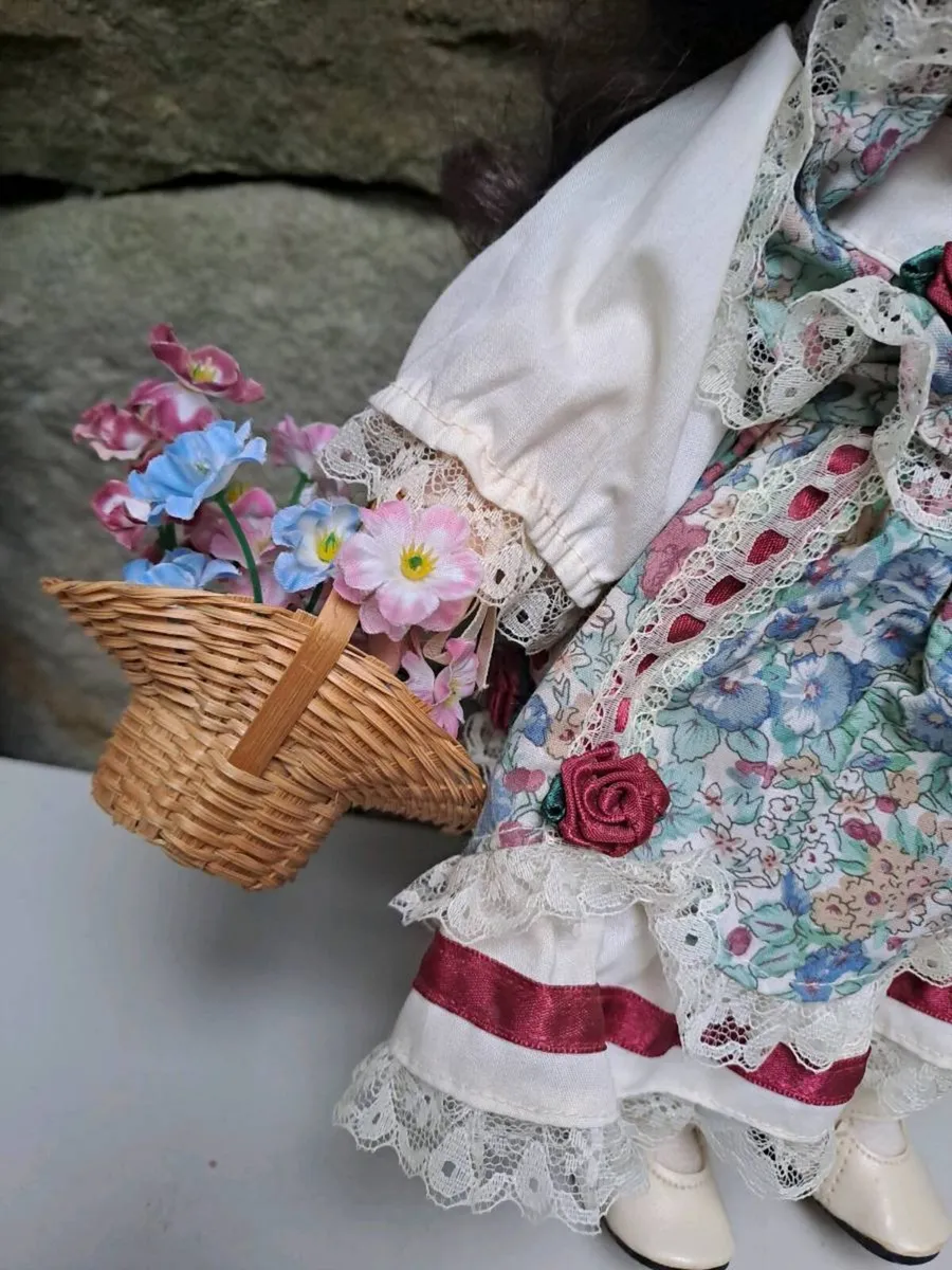 Leonardo Porcelain Doll Charlotte Vintage Floral - Image 3