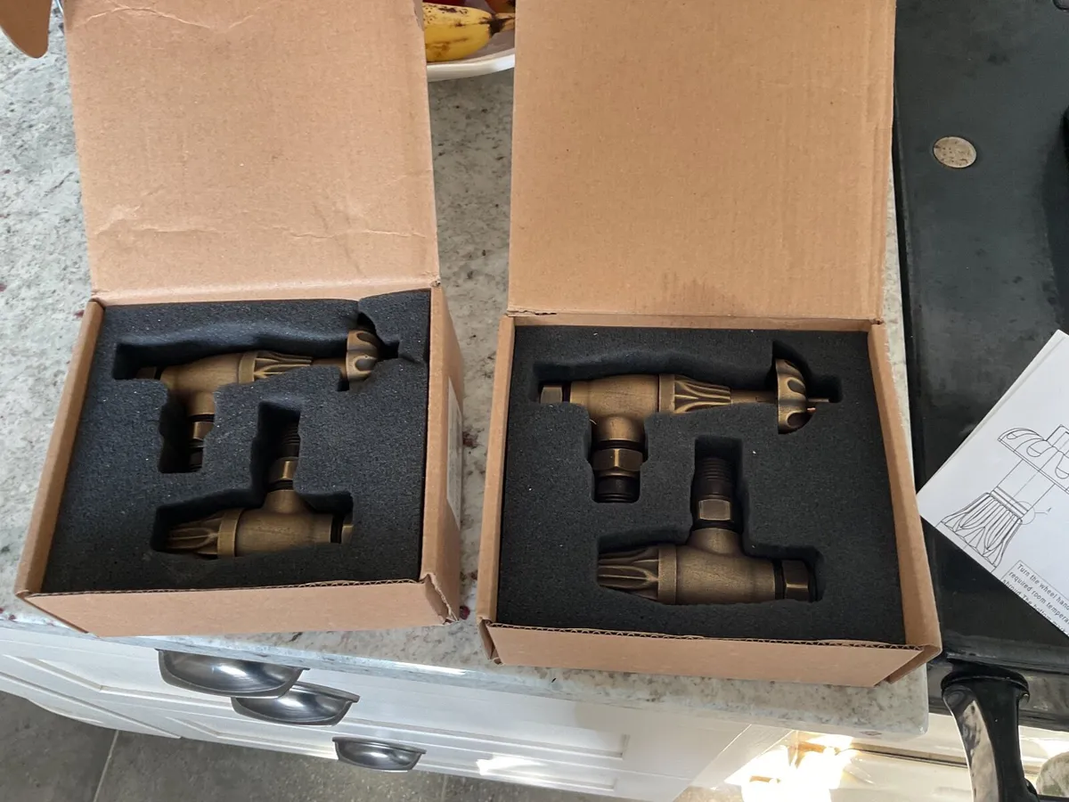 Radiator valves - Image 1