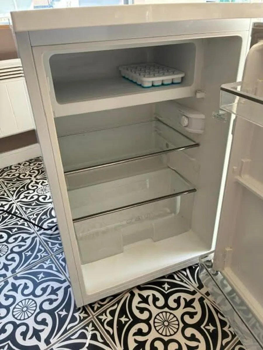 Fridge - Image 3