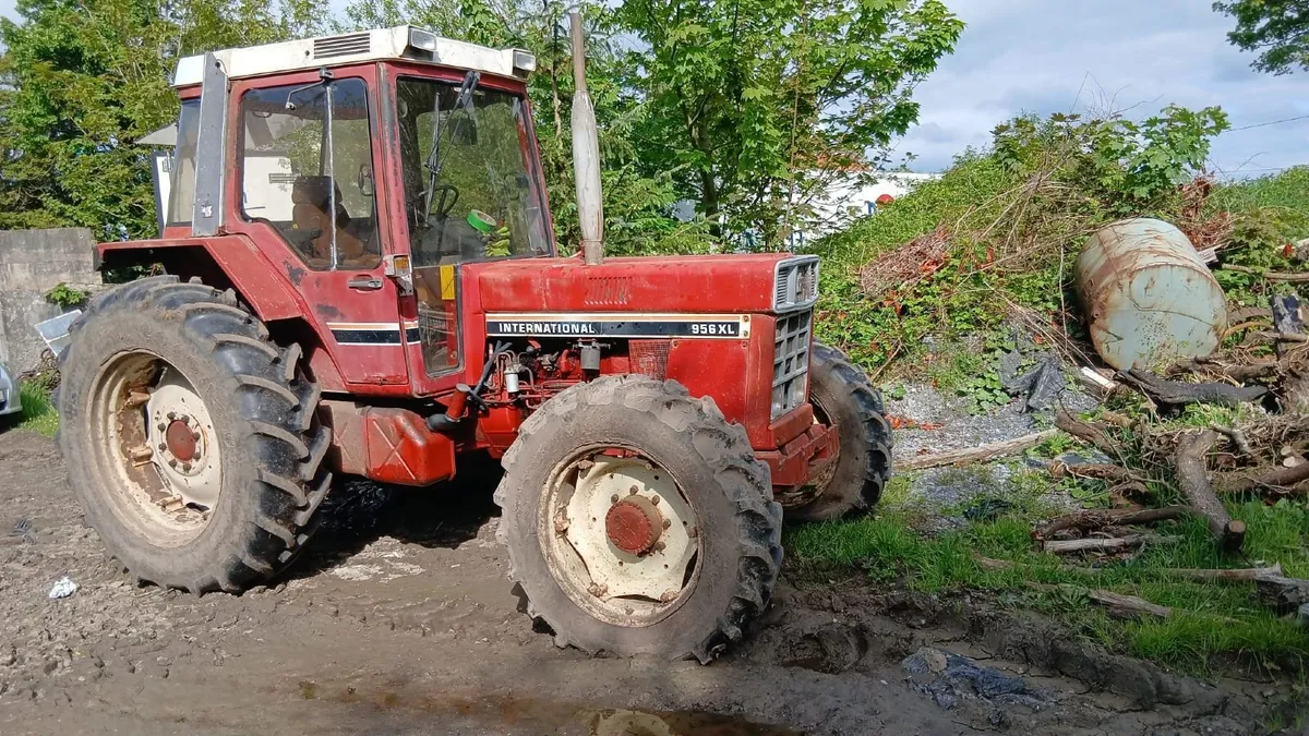 Tractor - Image 2