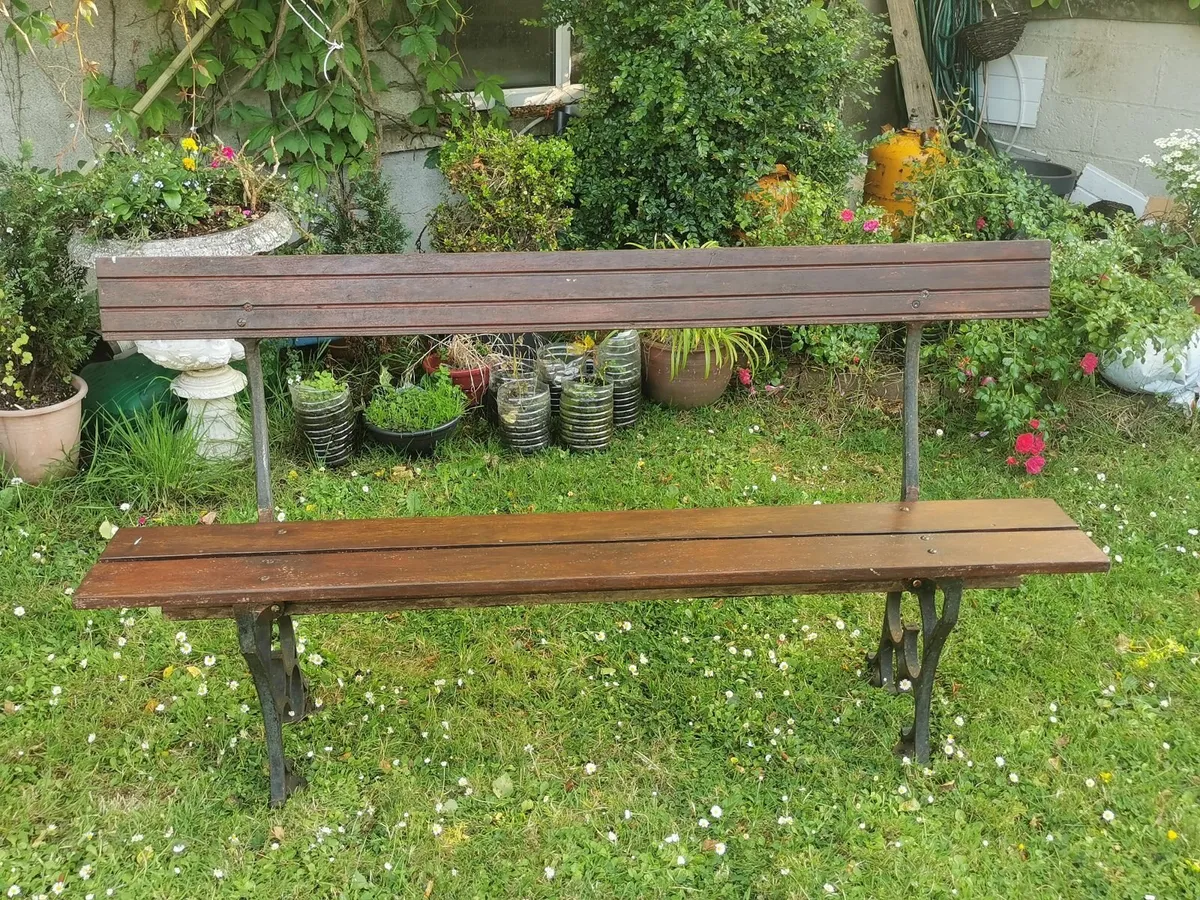 Garden seat