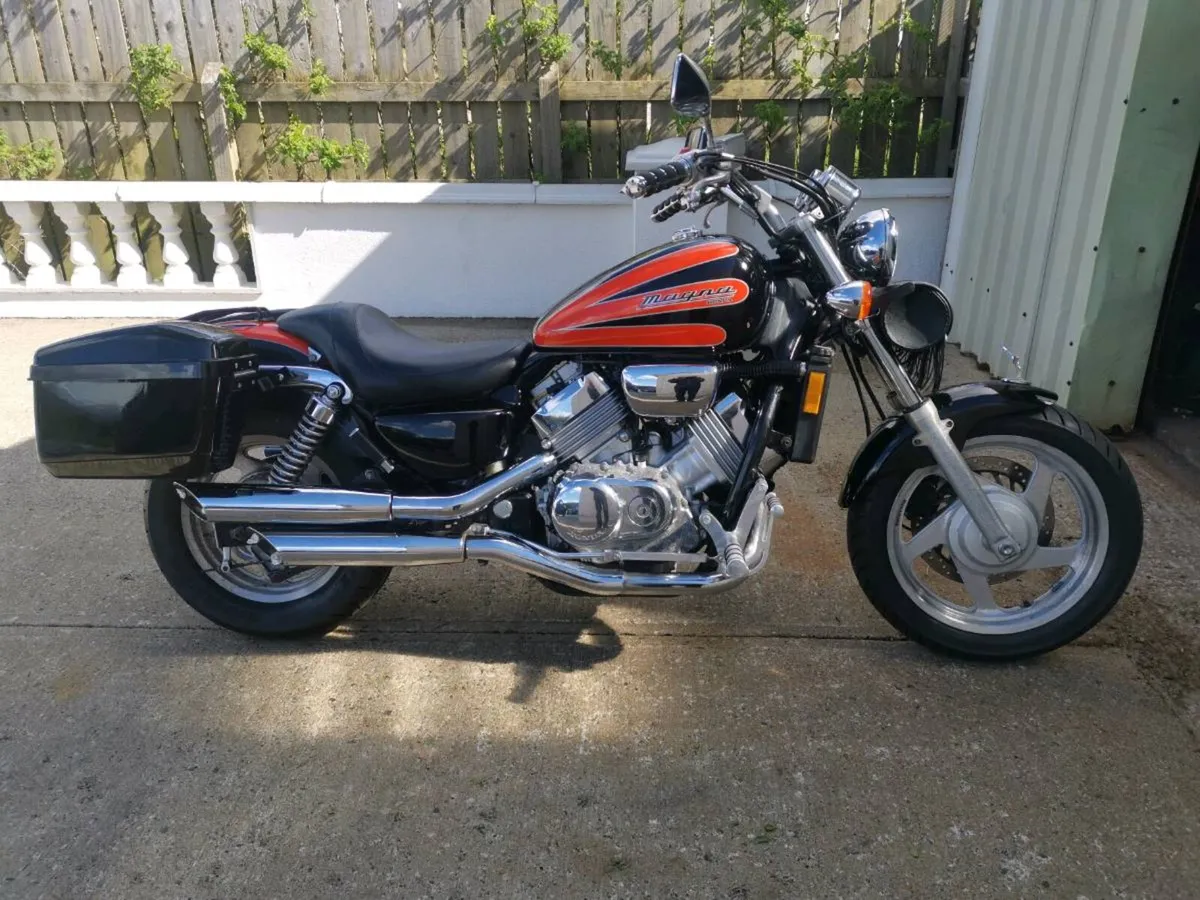 Honda magna 750 - Image 2