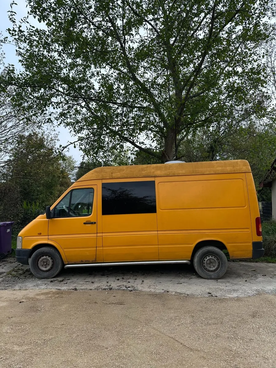 Van - Image 1