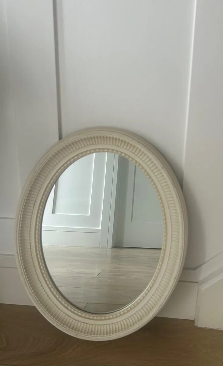 Cream painted mirror - Image 1