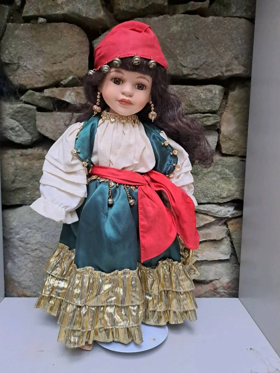 Leonardo Porcelain Doll Gypsy Rose - Image 1