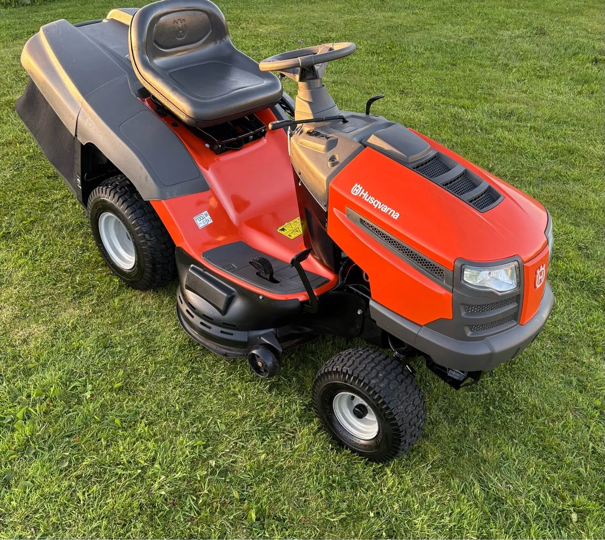Husqvarna TC 138 Ride on mower - Image 1