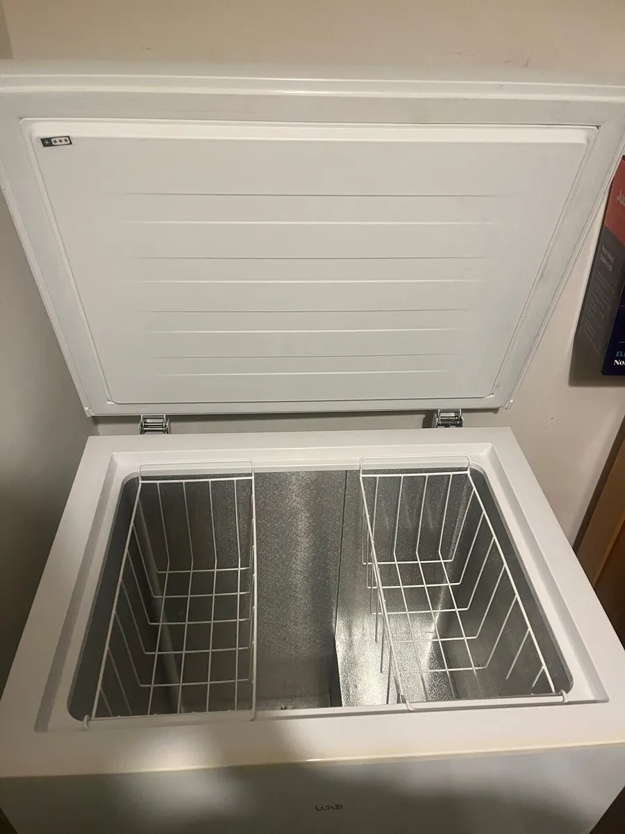 Logik Chest Freezer - Image 4
