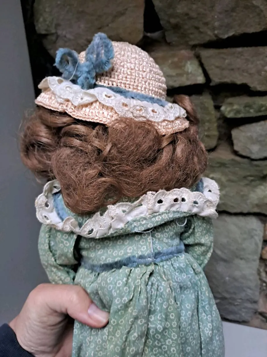 Vintage porcelain doll free - Image 3